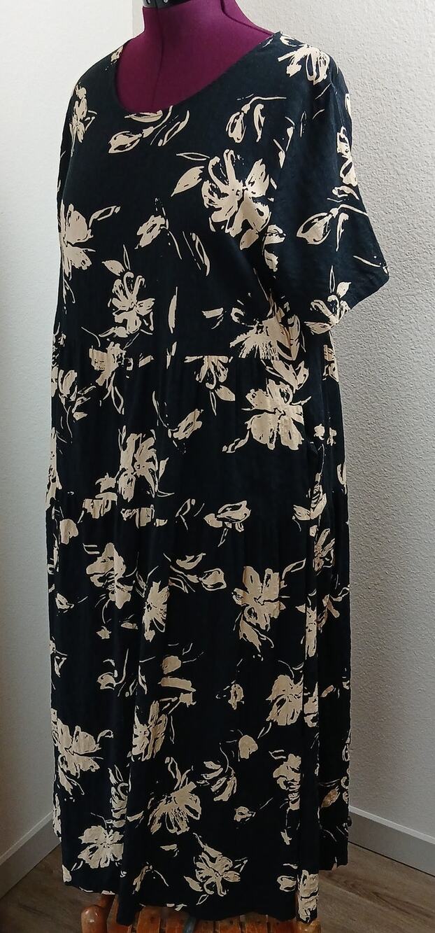 black short-sleeve floral maxi dress XL pockets cotton blend tiered tan print